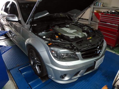 MERCEDES_C63_19